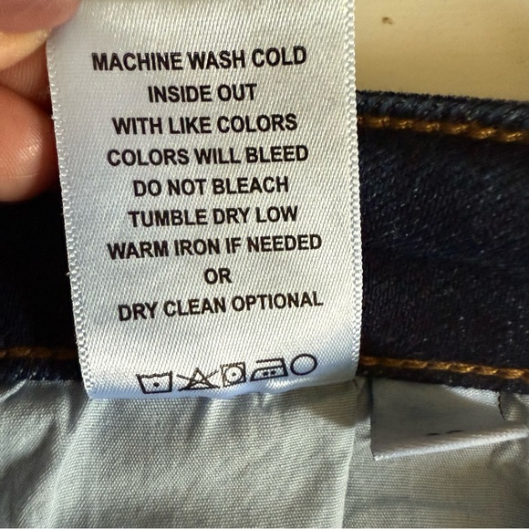 Vervet | Dark High Rise Cuffed Wide-Leg Jeans with Stretch | Sz 30 - Picture 11 of 11